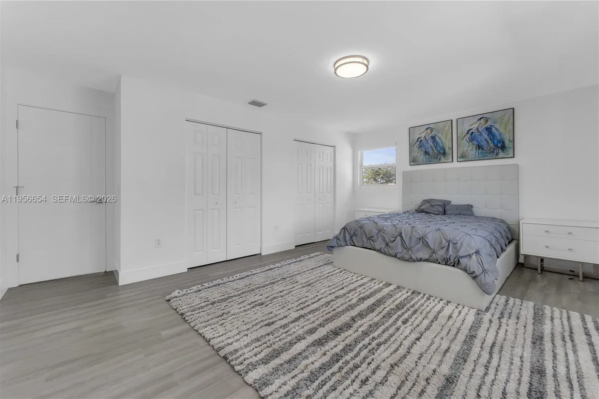 11824 SW 43rd Ct, Davie FL 33330