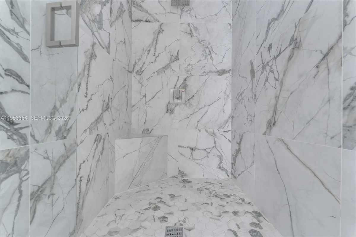 11824 SW 43rd Ct, Davie FL 33330