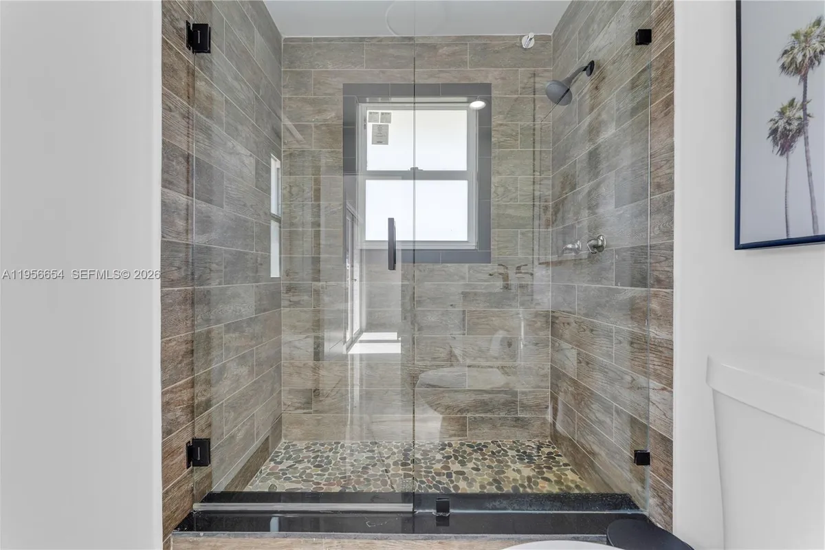 11824 SW 43rd Ct, Davie FL 33330