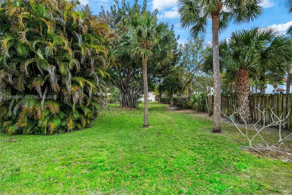 804 Summerwinds Ln, Jupiter FL 33458