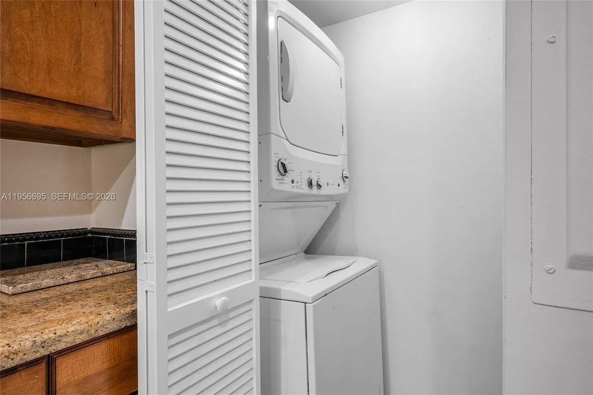 804 Summerwinds Ln, Jupiter FL 33458