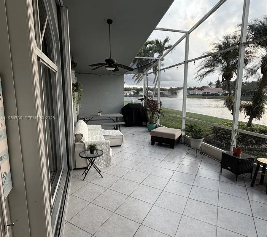 10390 E Utopia Cir E # 10390, Boynton Beach FL 33437