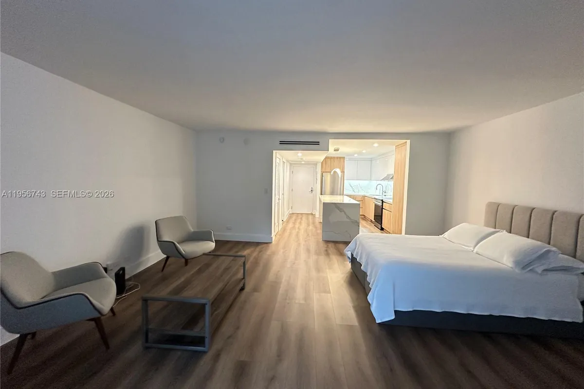 2301 Collins Ave # 1421, Miami Beach FL 33139