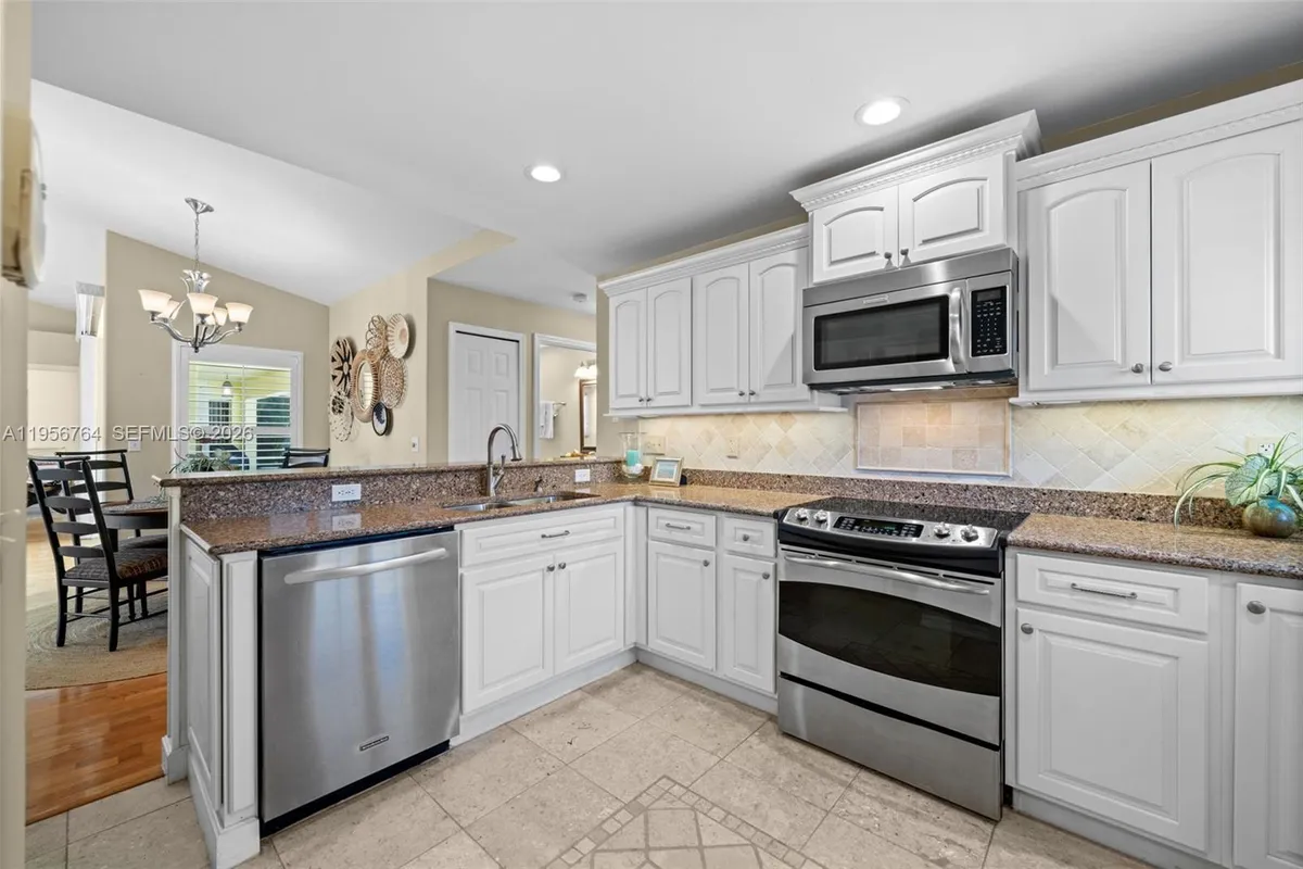 2926 SW 38th Ter, Cape Coral FL 33914