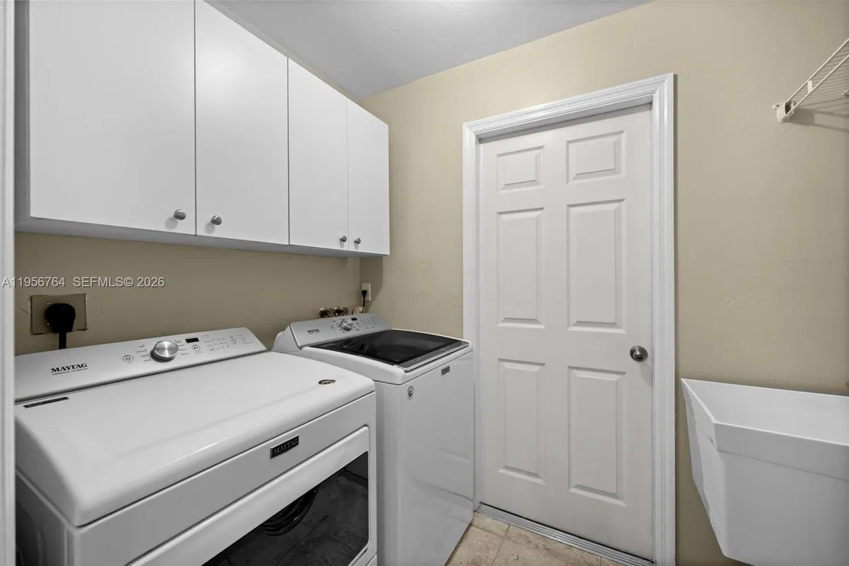 2926 SW 38th Ter, Cape Coral FL 33914