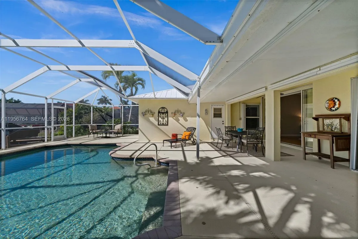 2926 SW 38th Ter, Cape Coral FL 33914