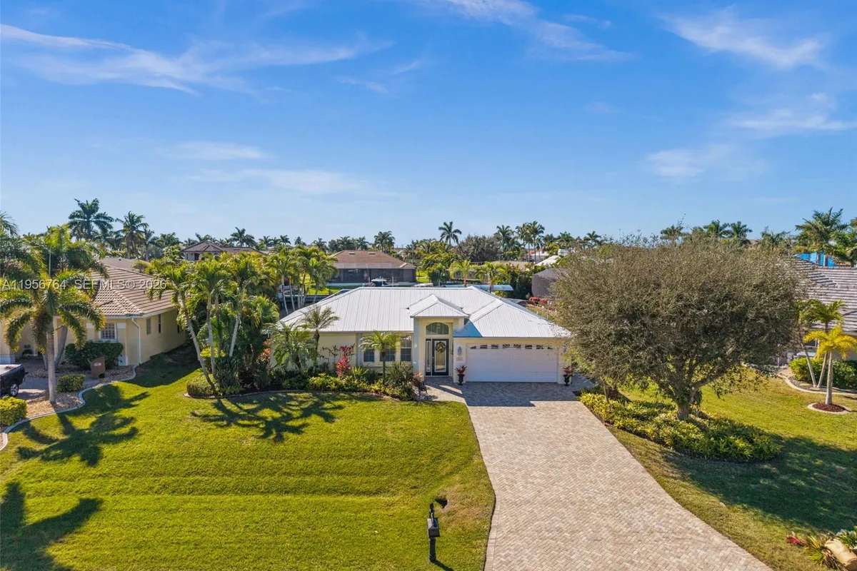 2926 SW 38th Ter, Cape Coral FL 33914