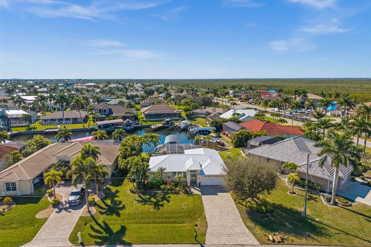 2926 SW 38th Ter, Cape Coral FL 33914