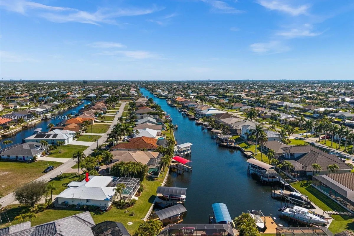 2926 SW 38th Ter, Cape Coral FL 33914