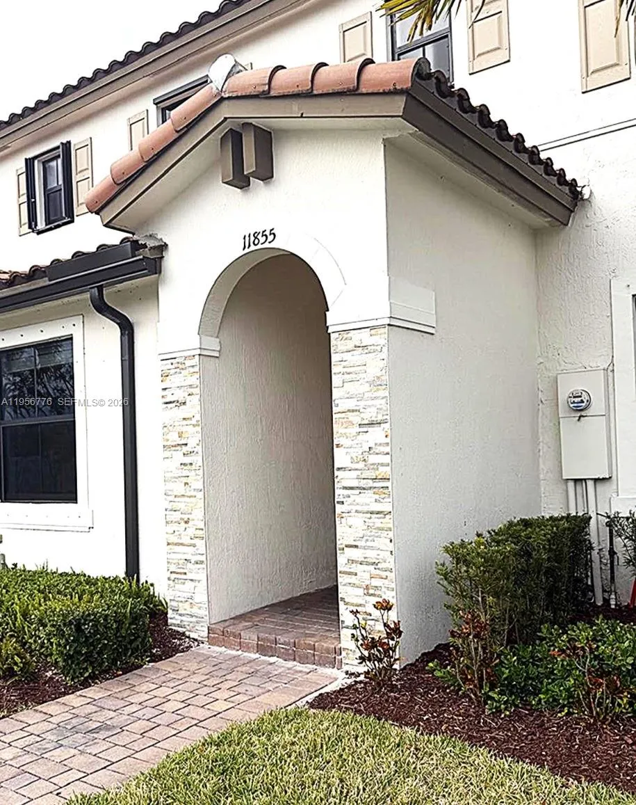 11855 SW 246th Ter, Homestead FL 33032