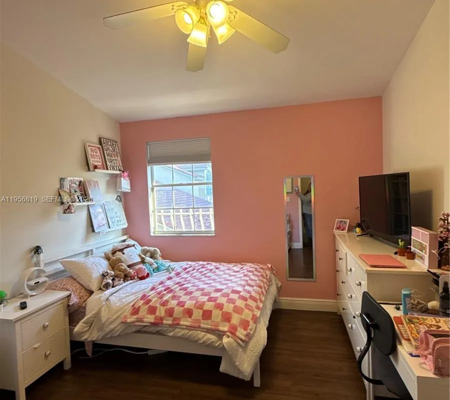 11039 SW 152nd Ct, Miami FL 33196