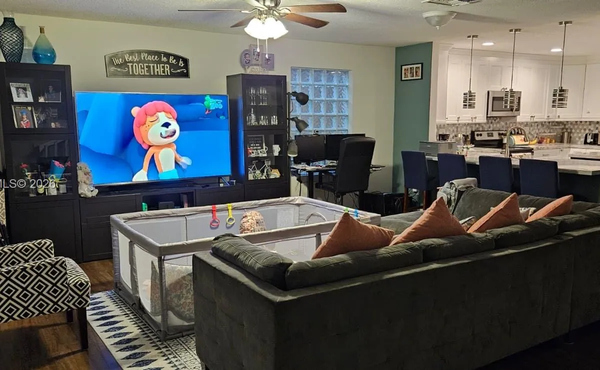 11039 SW 152nd Ct, Miami FL 33196