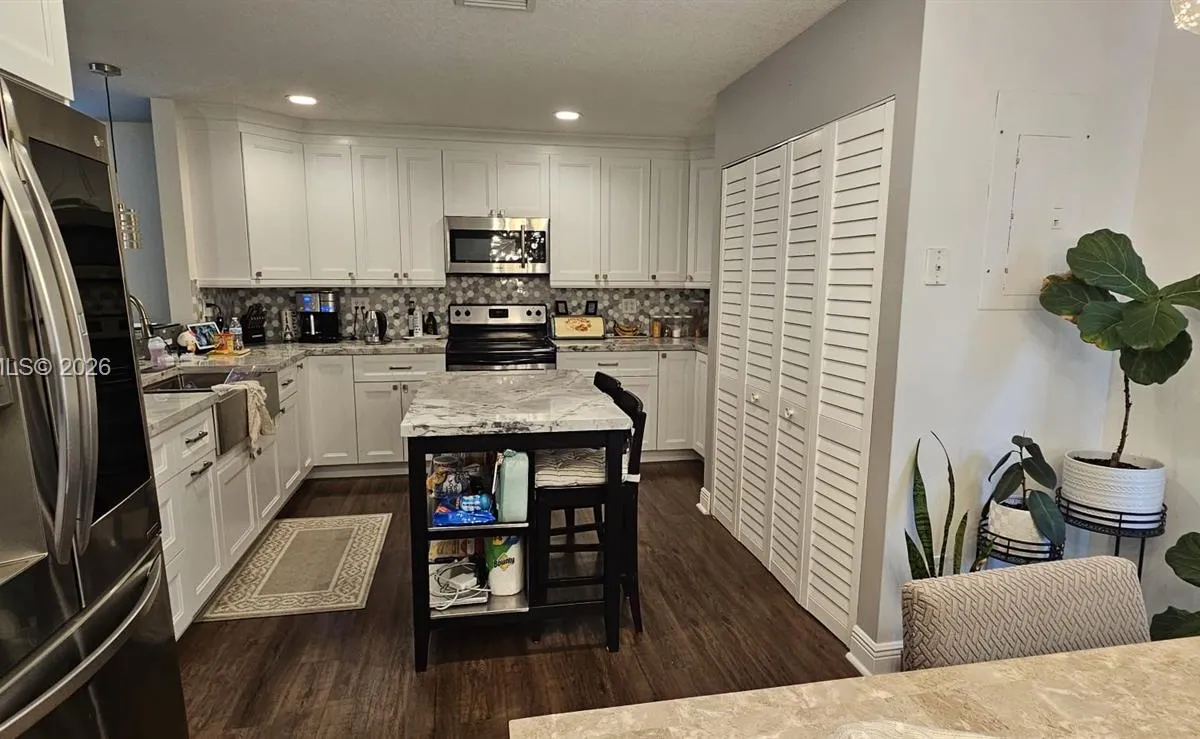 11039 SW 152nd Ct, Miami FL 33196