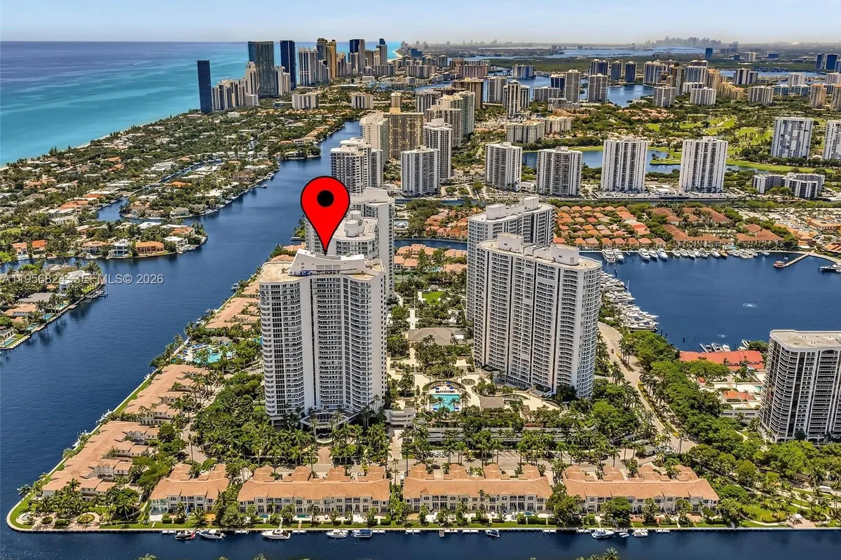 21200 Point Pl, Aventura FL 33180