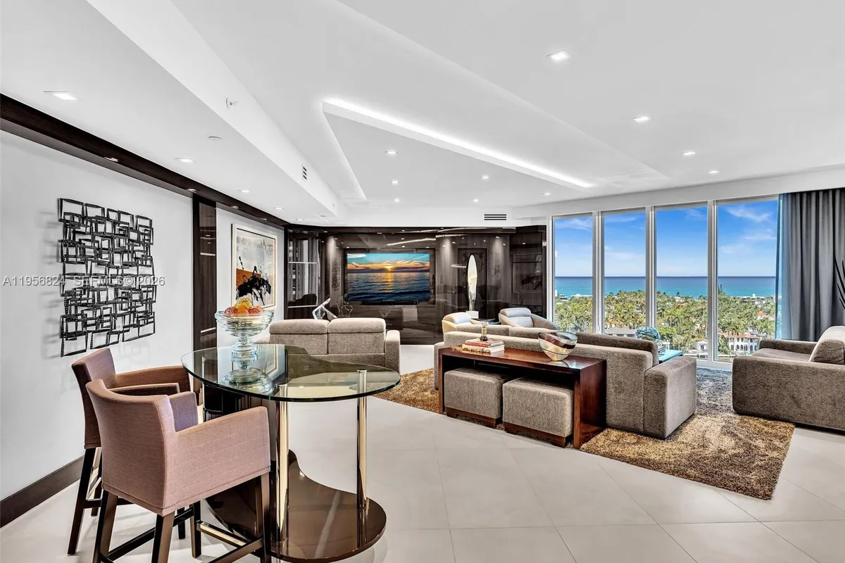 21200 Point Pl, Aventura FL 33180