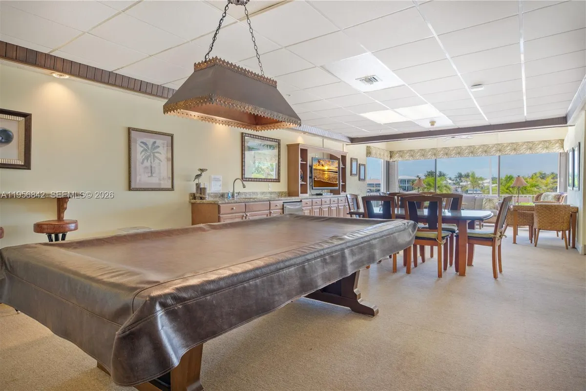 2000 Coco Plum Dr # 106, Marathon FL 33050