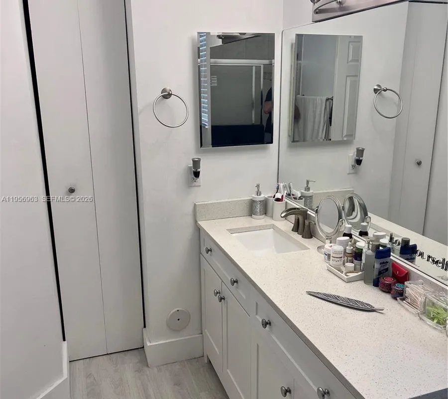 4746 Lago Vista Dr, Coconut Creek FL 33073