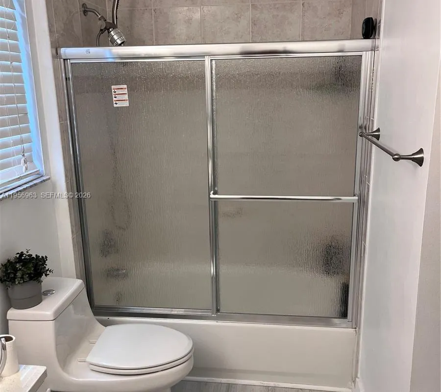 4746 Lago Vista Dr, Coconut Creek FL 33073