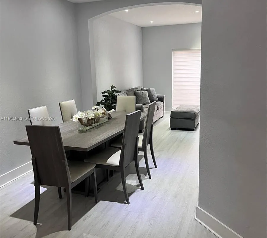 4746 Lago Vista Dr, Coconut Creek FL 33073