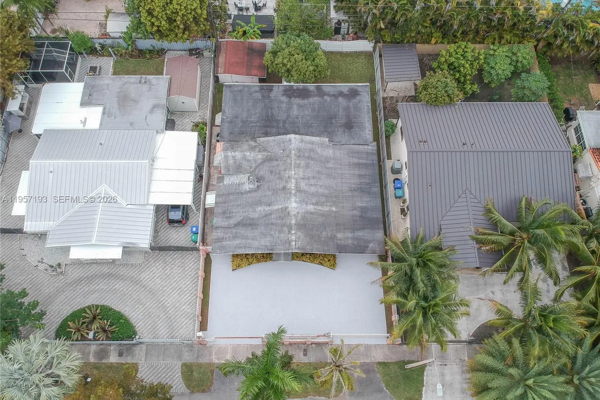 4381 SW 5th Ter, Miami FL 33134