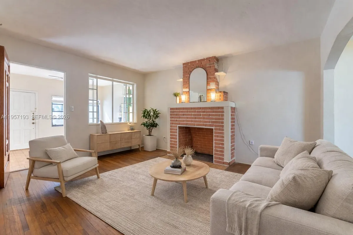 4381 SW 5th Ter, Miami FL 33134