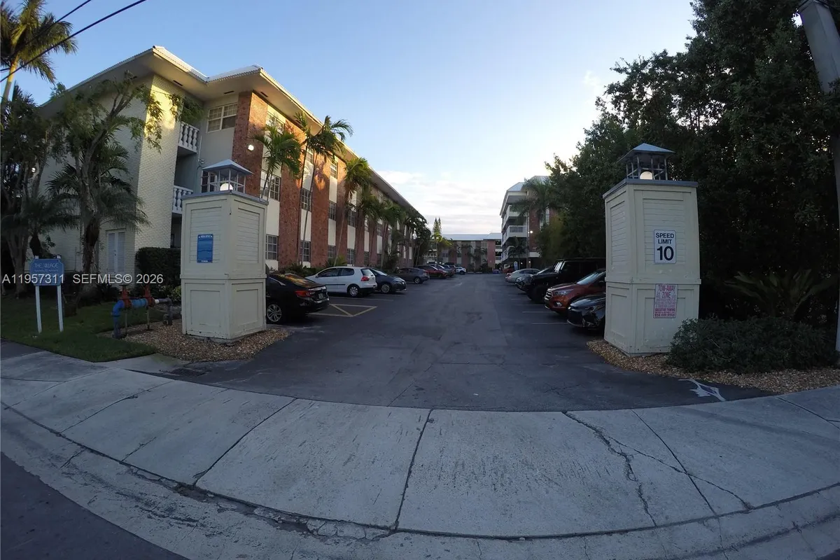 2424 SE 17th Cswy # 110B, Fort Lauderdale FL 33316