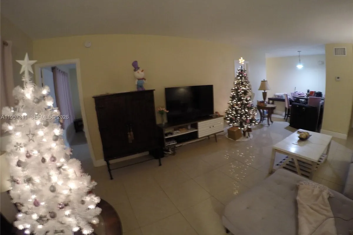 2424 SE 17th Cswy # 110B, Fort Lauderdale FL 33316