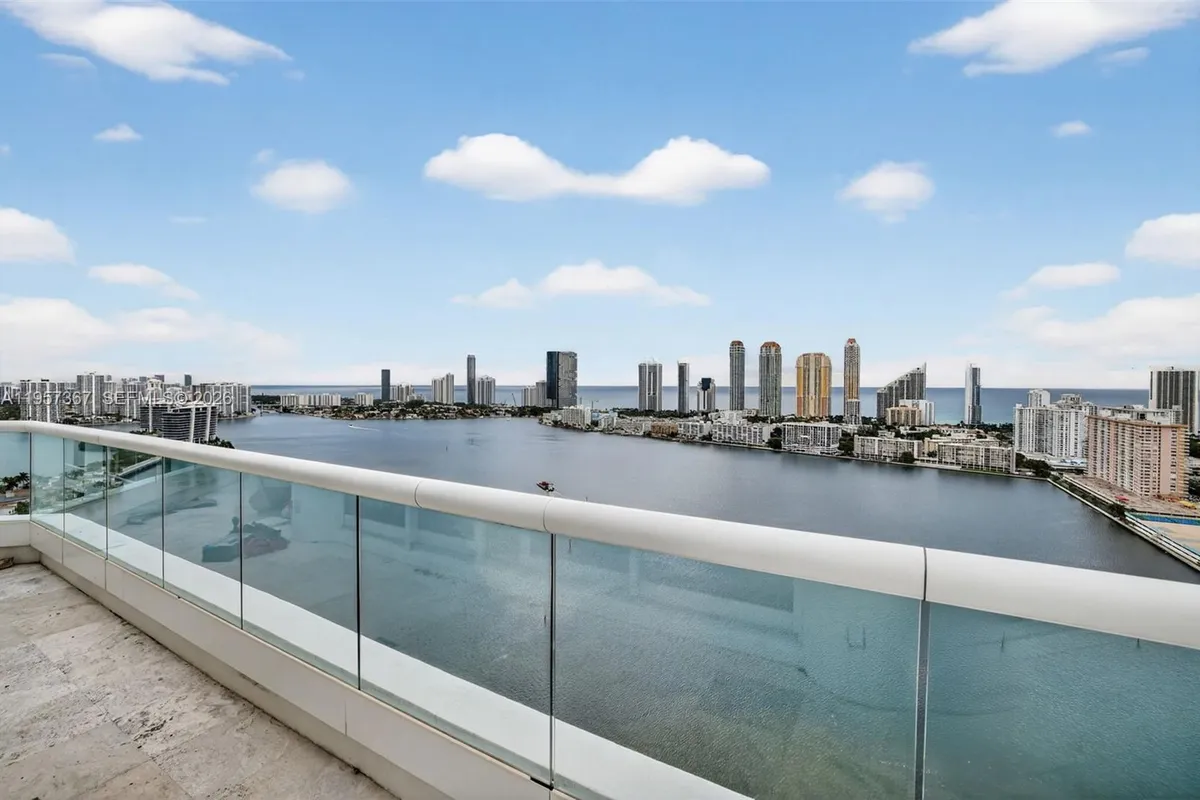 2600 Island Blvd # 1, Aventura FL 33160