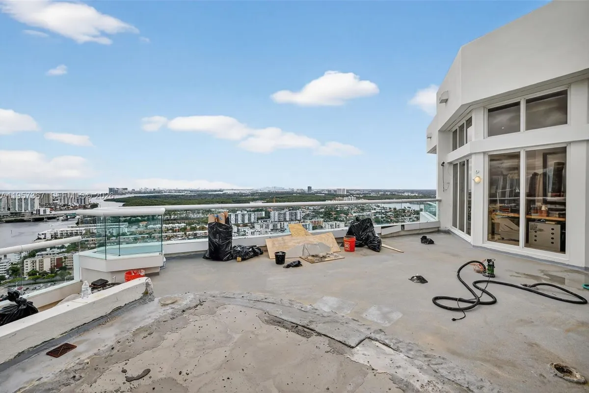 2600 Island Blvd # 1, Aventura FL 33160