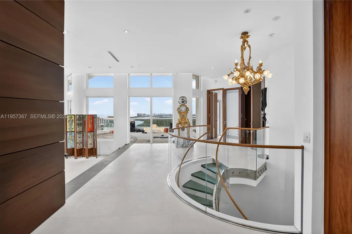 2600 Island Blvd # 1, Aventura FL 33160