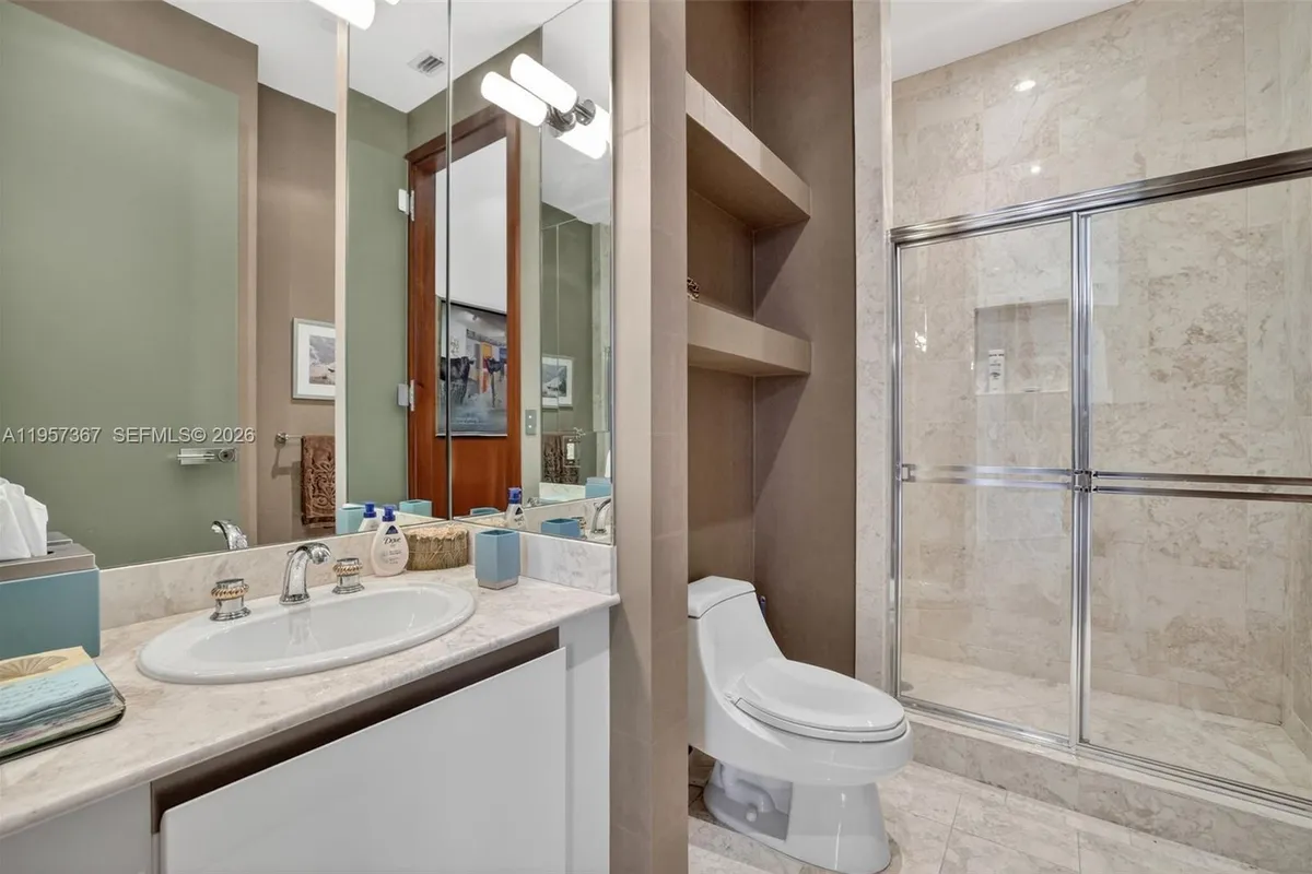 2600 Island Blvd # 1, Aventura FL 33160