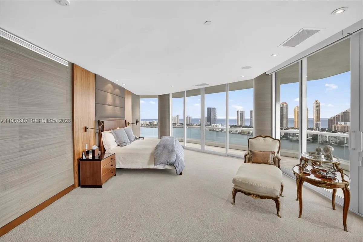 2600 Island Blvd # 1, Aventura FL 33160