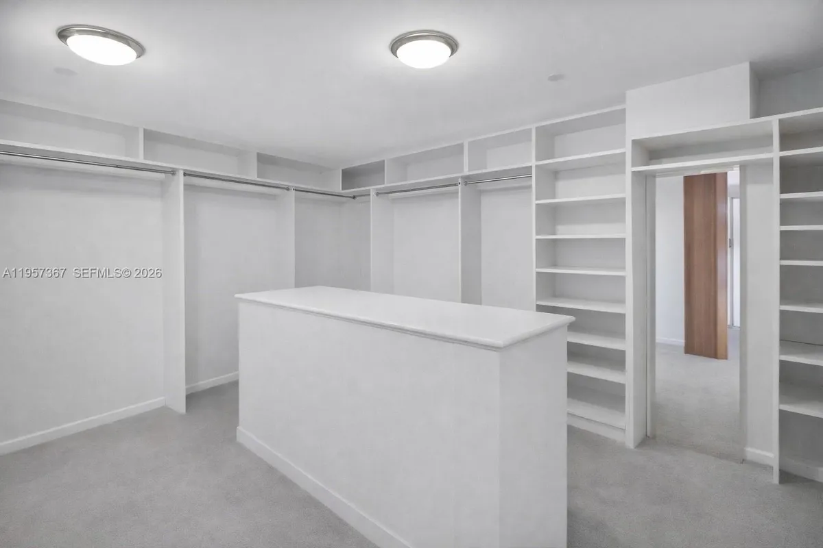 2600 Island Blvd # 1, Aventura FL 33160