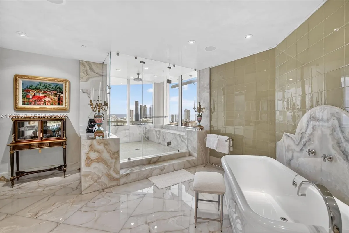 2600 Island Blvd # 1, Aventura FL 33160