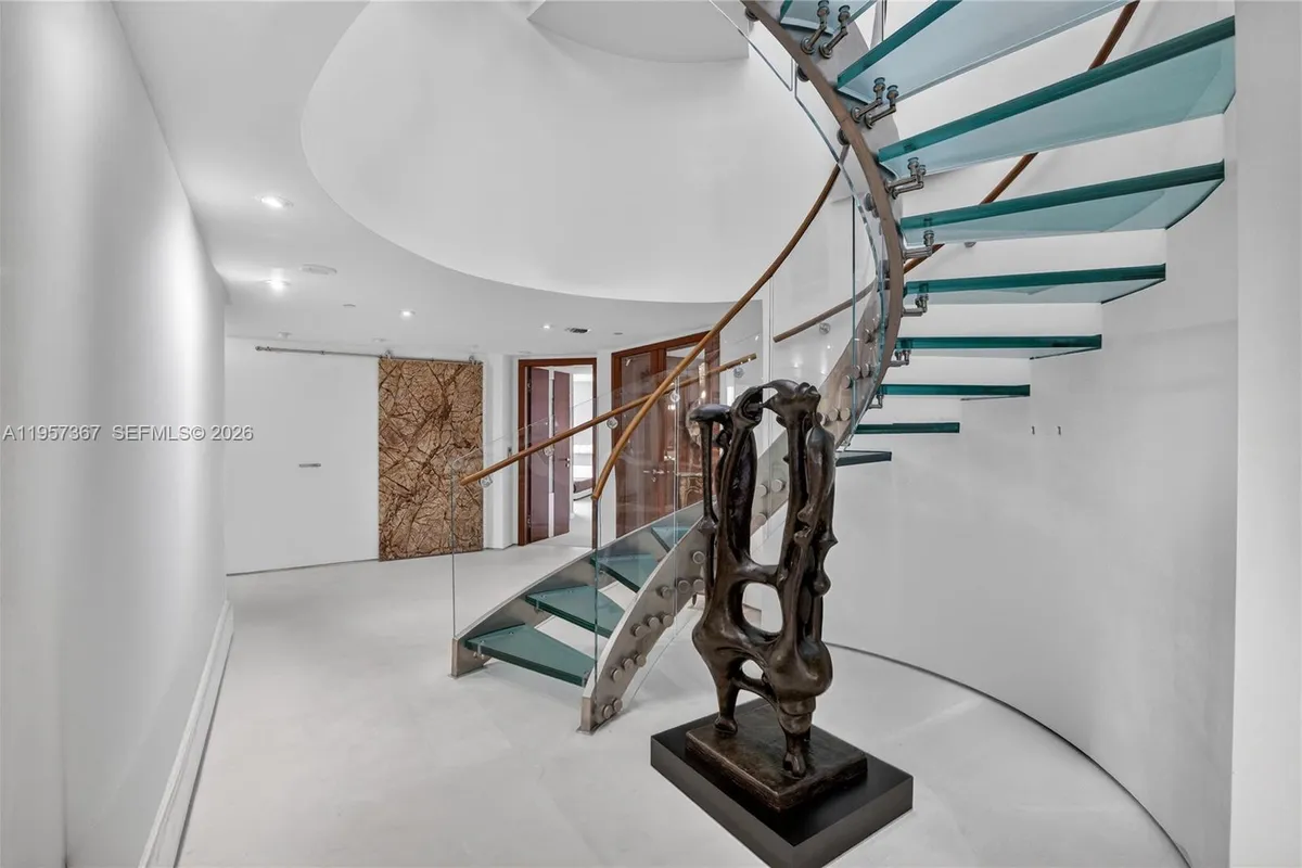 2600 Island Blvd # 1, Aventura FL 33160