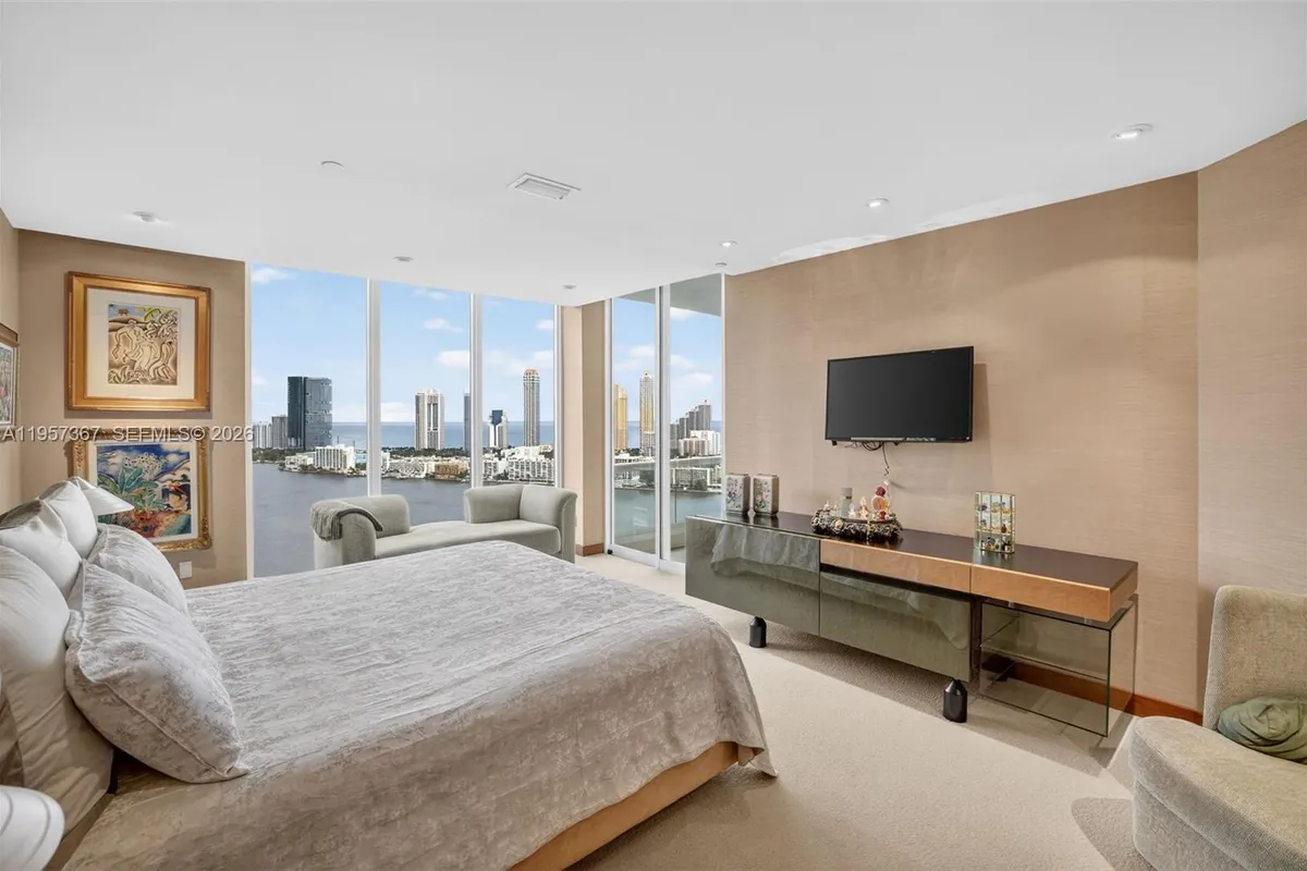 2600 Island Blvd # 1, Aventura FL 33160