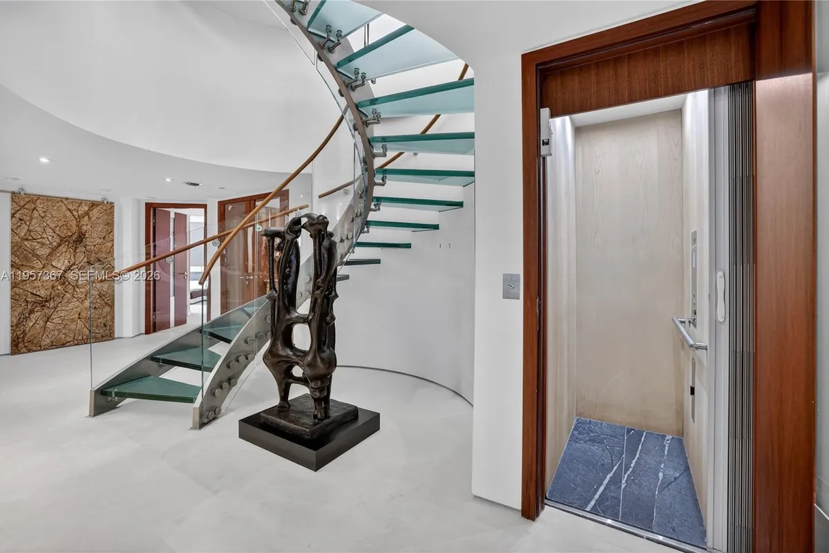 2600 Island Blvd # 1, Aventura FL 33160