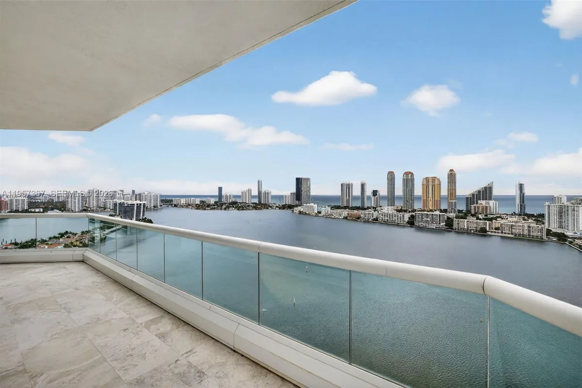 2600 Island Blvd # 1, Aventura FL 33160