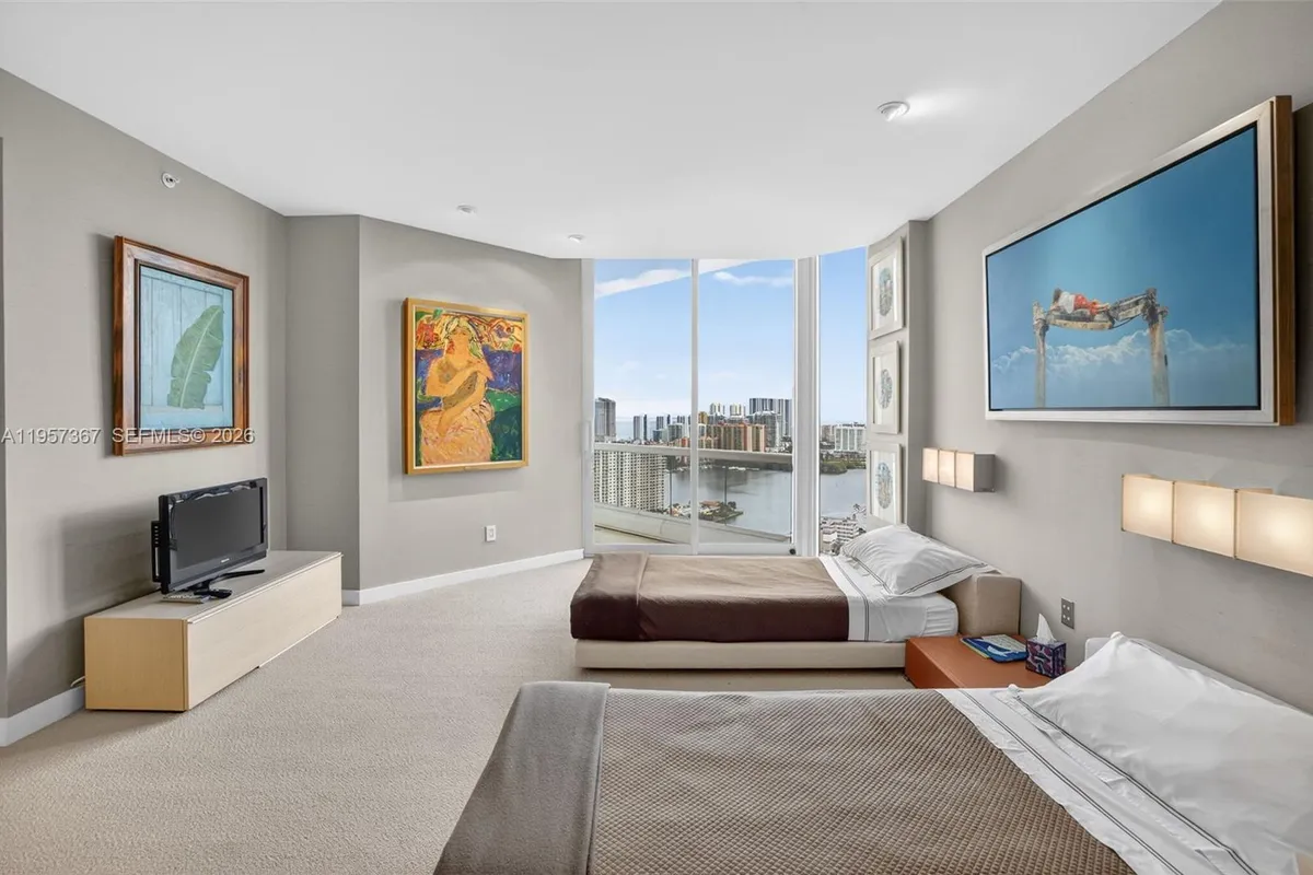 2600 Island Blvd # 1, Aventura FL 33160