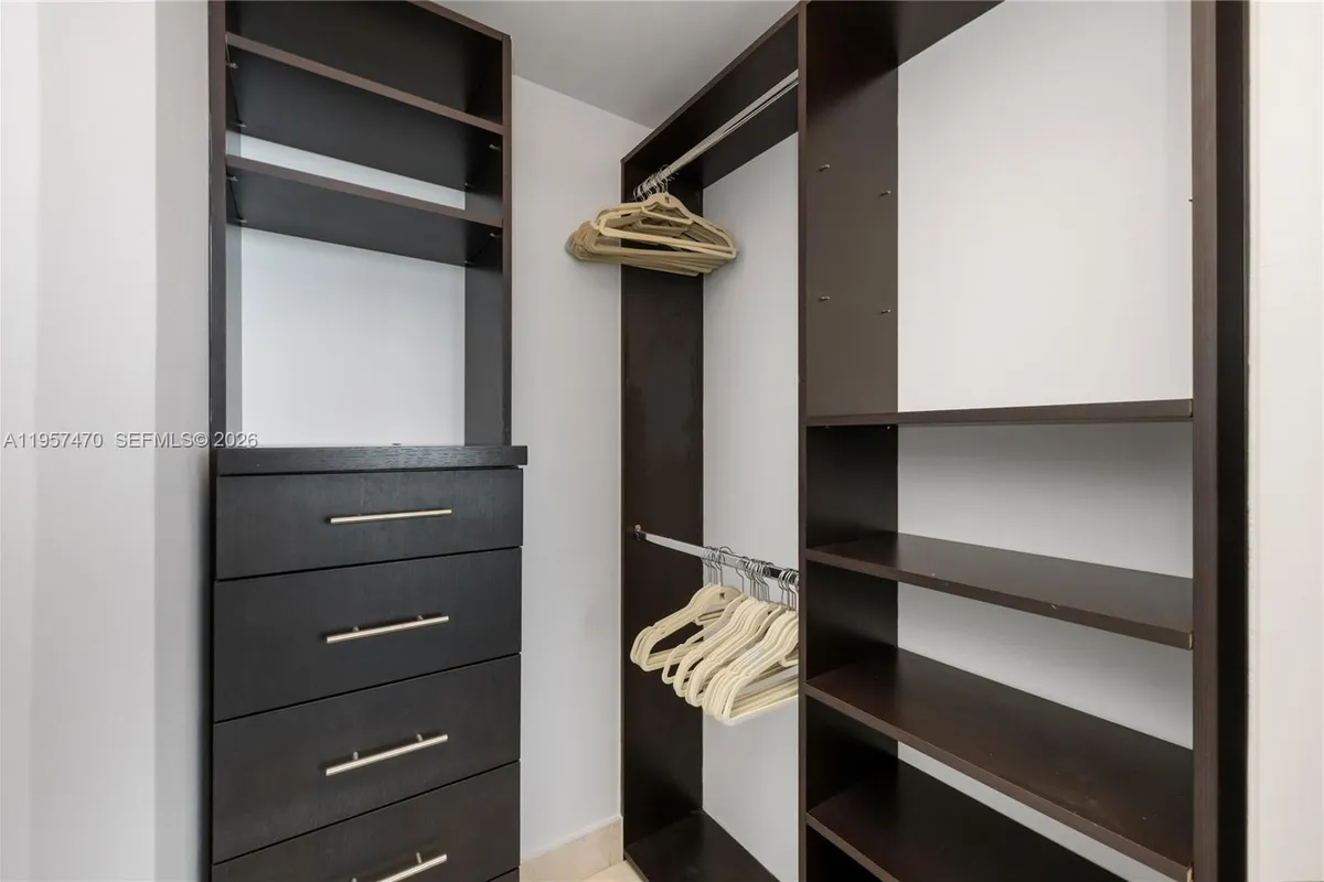 3201 NE 183rd St # 2906, Aventura FL 33160