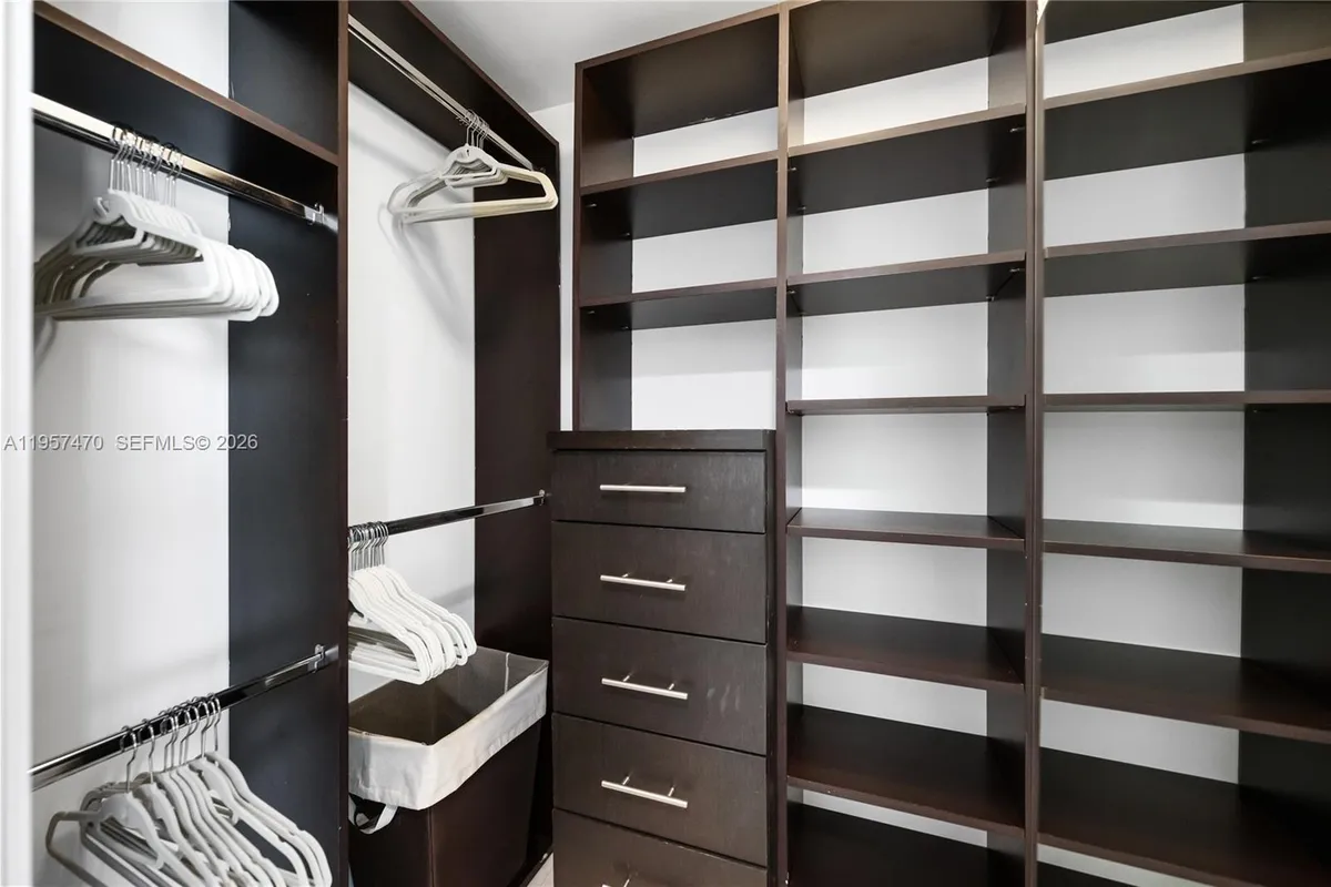 3201 NE 183rd St # 2906, Aventura FL 33160