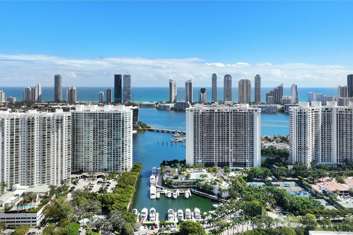 3201 NE 183rd St # 2906, Aventura FL 33160