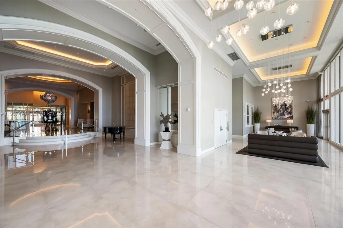 3201 NE 183rd St # 2906, Aventura FL 33160