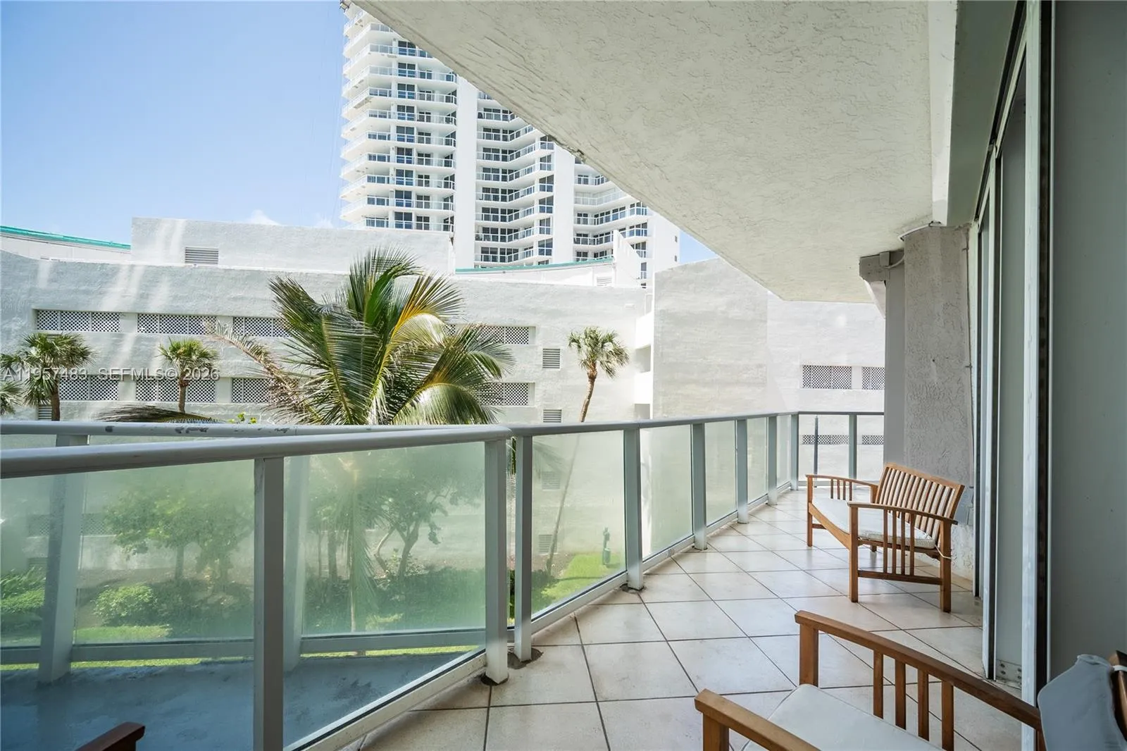 16445 Collins Ave # 222, Sunny Isles Beach FL 33160