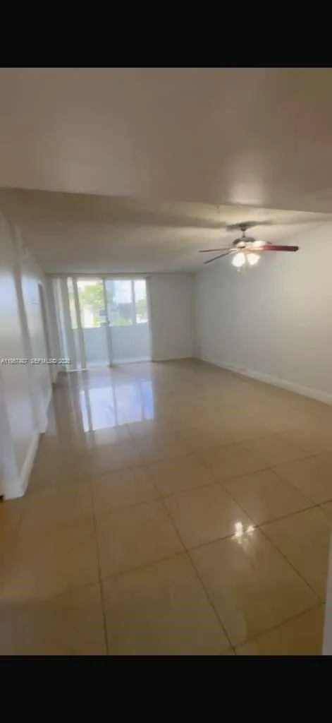2 bedroom 2 bath for sale at 10000 NW 80th Ct # 2261, Hialeah Gardens FL 33016