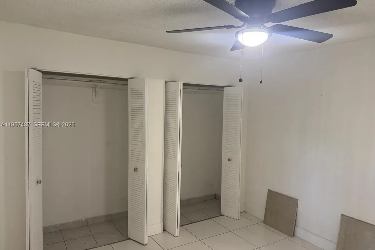 10000 NW 80th Ct # 2261, Hialeah Gardens FL 33016