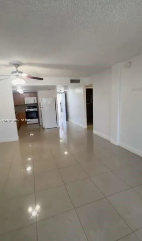 10000 NW 80th Ct # 2261, Hialeah Gardens FL 33016