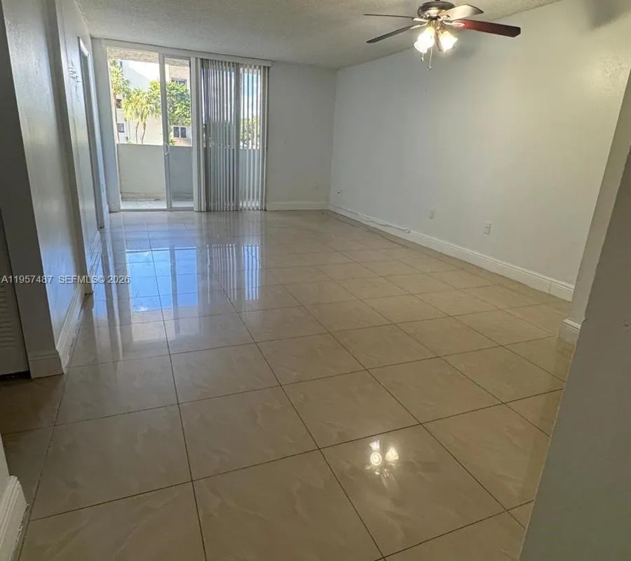 10000 NW 80th Ct # 2261, Hialeah Gardens FL 33016