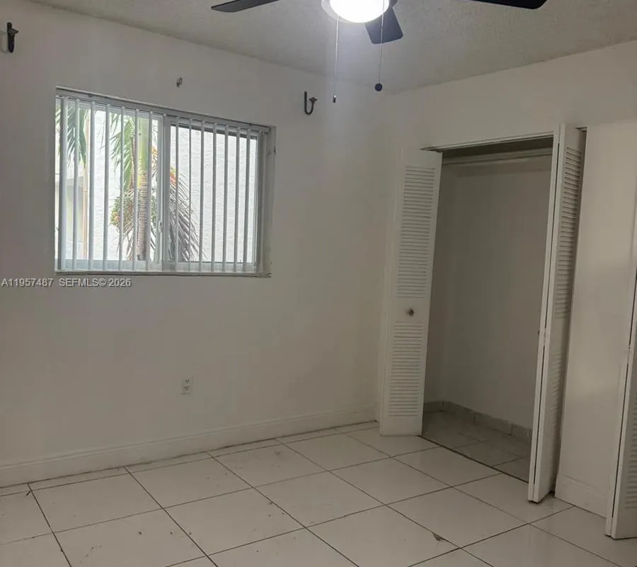 10000 NW 80th Ct # 2261, Hialeah Gardens FL 33016