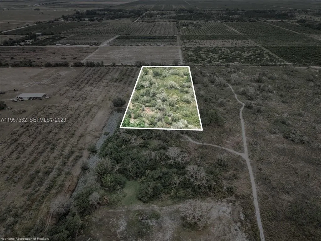 701 Jolly Lane, Lorida FL 33857